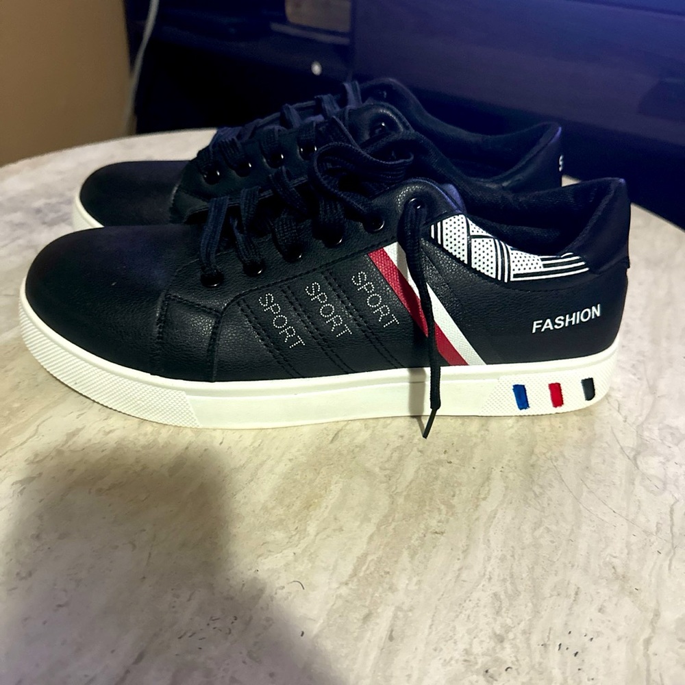 I don’t want it anymore so I want to sell it and I have another pair
